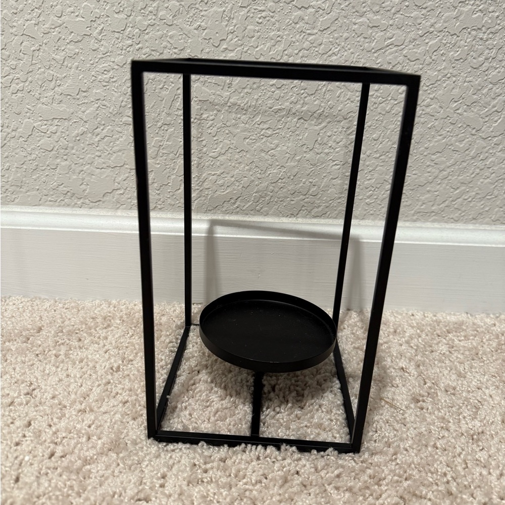 Modern Black Metal Candle Holder
